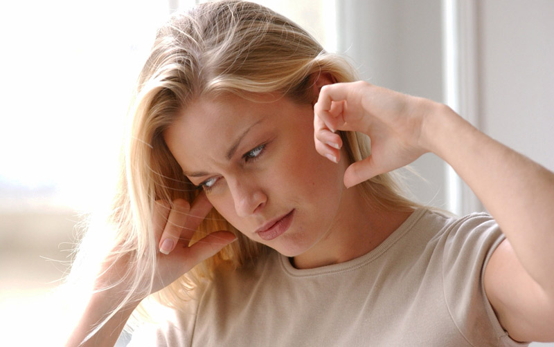tinnitus-symptom