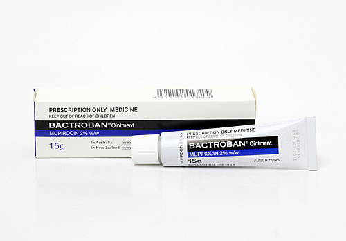 bactroban-ointment